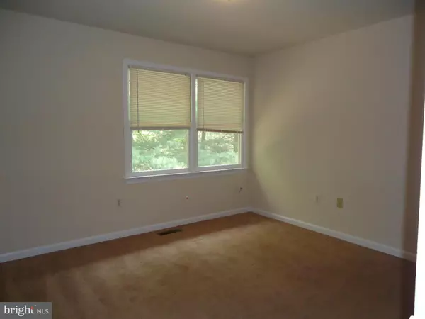 Fredericksburg, VA 22401,152 FARRELL LN