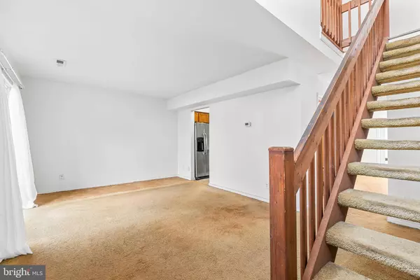 Columbia, MD 21044,10390 MAYWIND CT