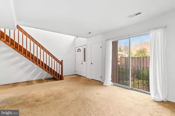 Columbia, MD 21044,10390 MAYWIND CT