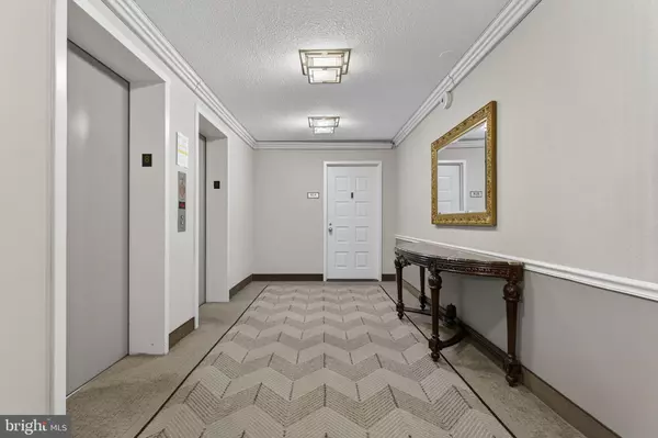 Mclean, VA 22102,8350 GREENSBORO DR #807 AND 809