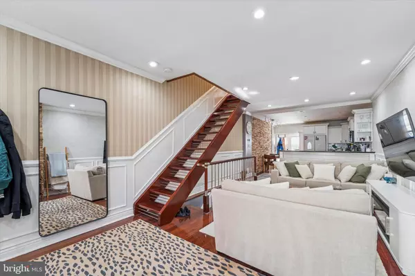 Philadelphia, PA 19148,330 FITZGERALD ST