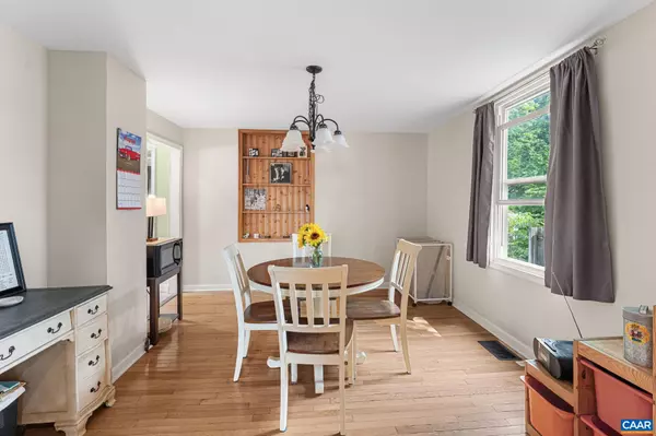 Waynesboro, VA 22980,564 N BATH AVE