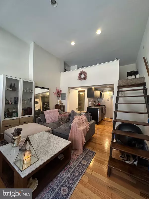 311 S 12TH ST #1F, Philadelphia, PA 19107