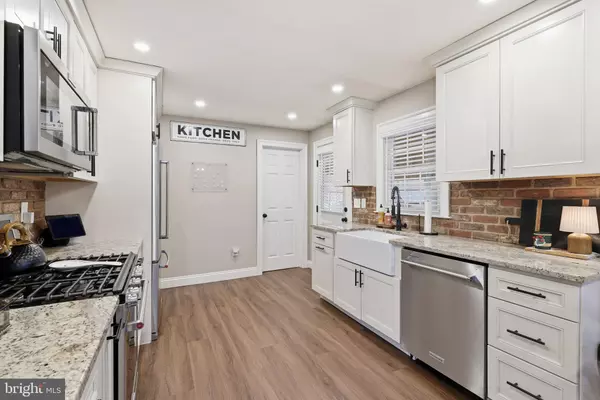 Tabernacle, NJ 08088,7 ANNE DR