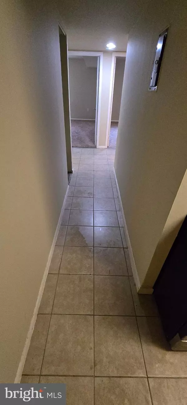 Greenbelt, MD 20770,8673 GREENBELT RD #T-1