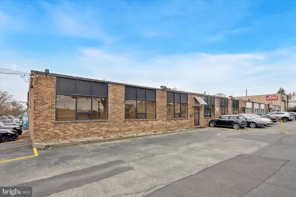 100 RED LION RD, Philadelphia, PA 19115