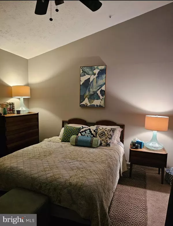 Bowie, MD 20720,4657 DEEPWOOD CT #106A