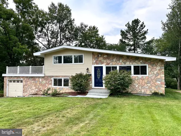 4103 IVANHOE LN, Alexandria, VA 22310