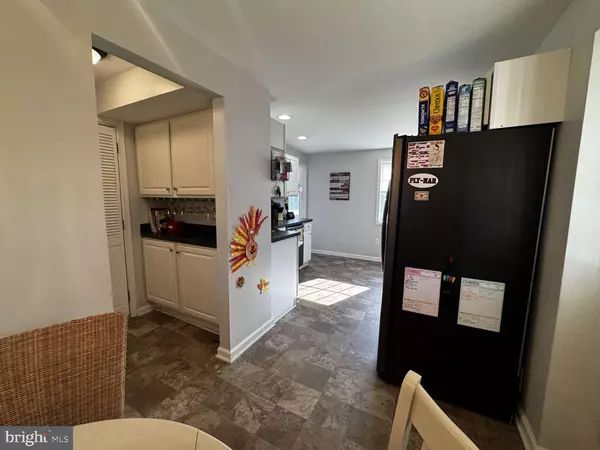 Plymouth Meeting, PA 19462,4004 SCHOOL HOUSE LN