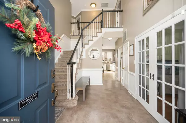 Fredericksburg, VA 22405,8 OAK CREST CT