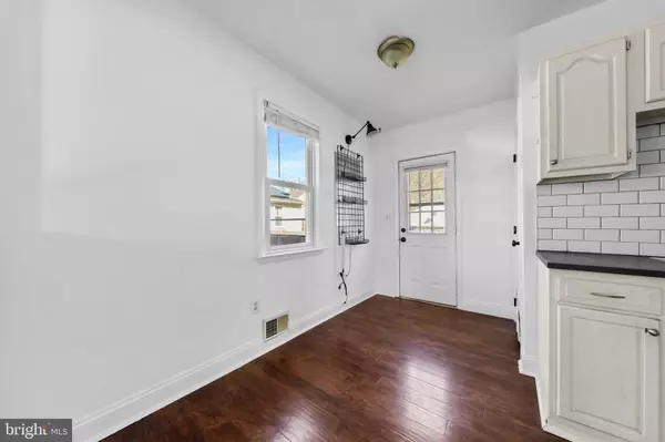 Lindenwold, NJ 08021,323 3RD AVE