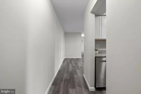 Columbia, MD 21045,6089 MAJORS LN #4