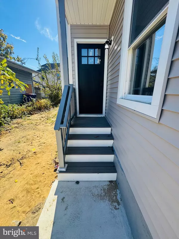 Millville, NJ 08332,329 E BROAD ST