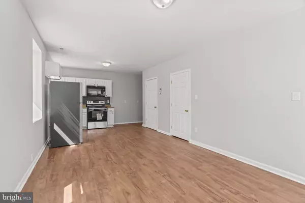 Philadelphia, PA 19143,1018 S 52ND ST #18.2B