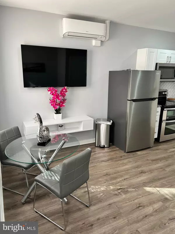 Philadelphia, PA 19104,4087-1/2 LANCASTER AVE #UNIT 2