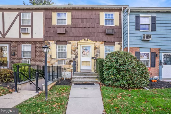 West Chester, PA 19382,207 WALNUT HILL RD #B4