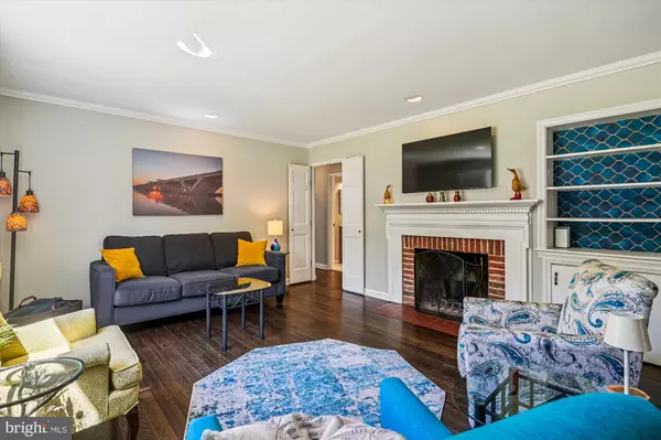 Alexandria, VA 22306,1506 HOLLINDALE DR