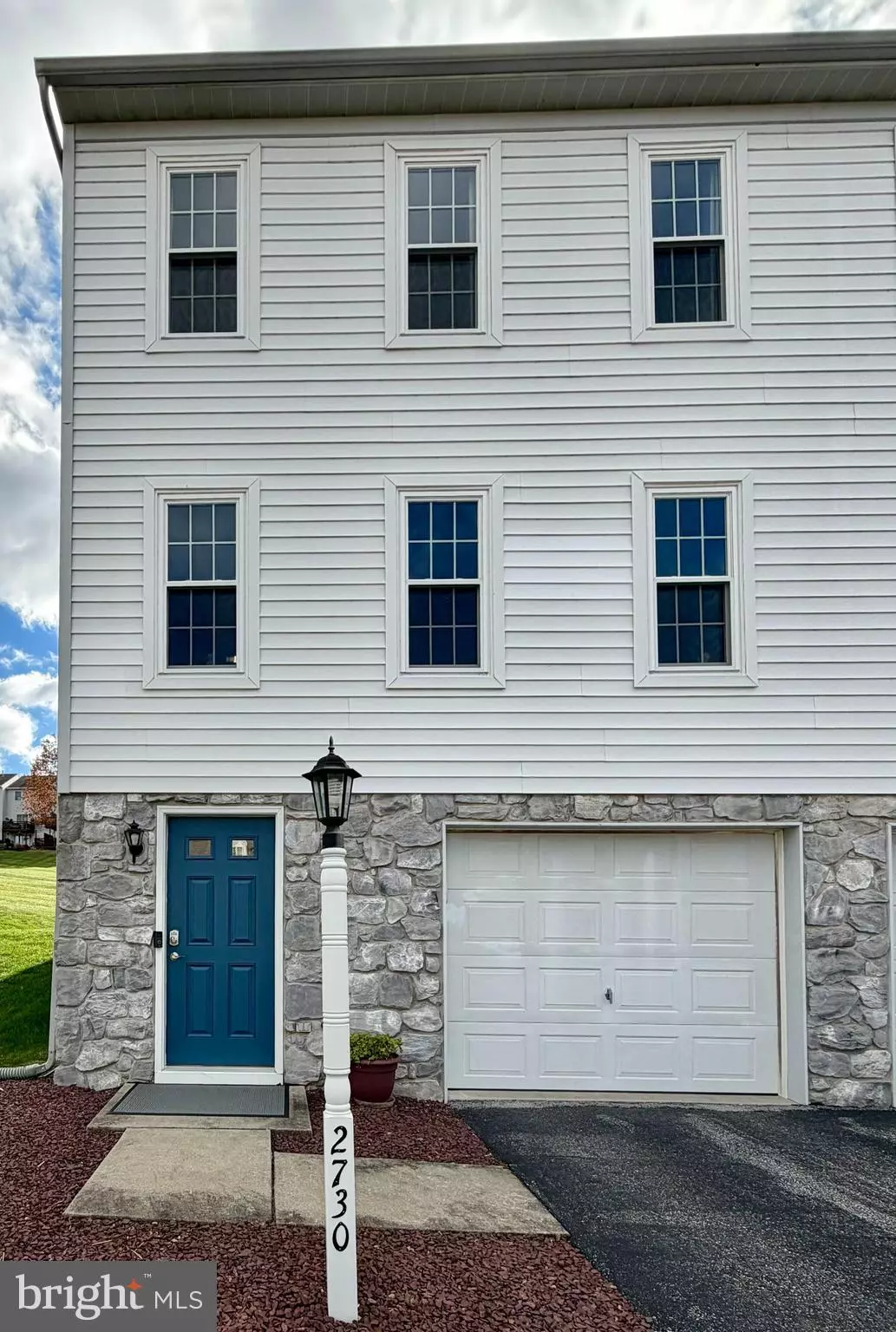 York, PA 17404,2730 WOODMONT DR