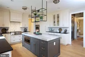 Glenmoore, PA 19343,111 LEXINGTON MANOR