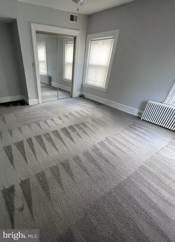 Wilmington, DE 19806,1207 DELAWARE AVE