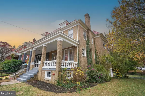 Washington, DC 20008,4214 37TH ST NW