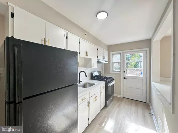 1038 WEDGEWOOD, Baltimore, MD 21229