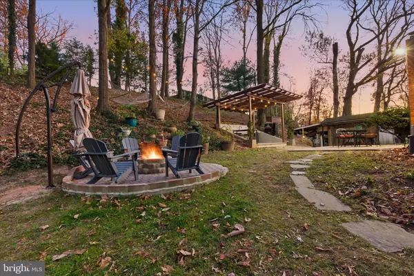 Falls Church, VA 22046,7203 ARTHUR DR