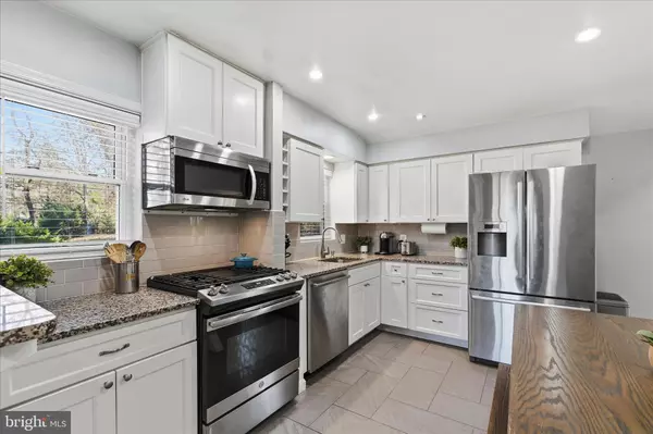 Falls Church, VA 22046,7203 ARTHUR DR