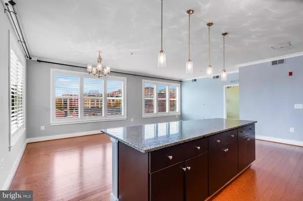 Alexandria, VA 22314,815 N PATRICK ST #402