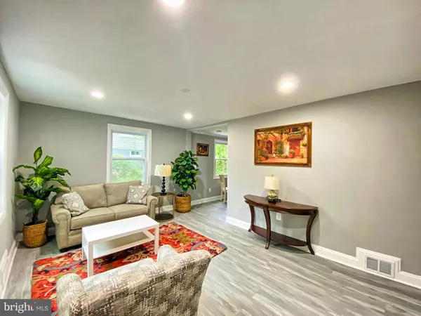 Oxon Hill, MD 20745,122 IROQUOIS WAY