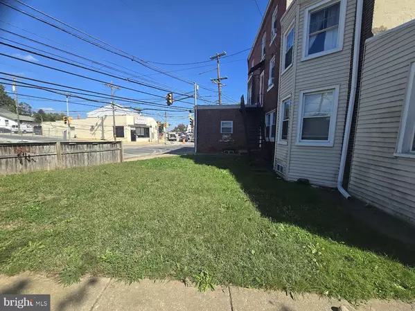 Clifton Heights, PA 19018,82 SYCAMORE #A