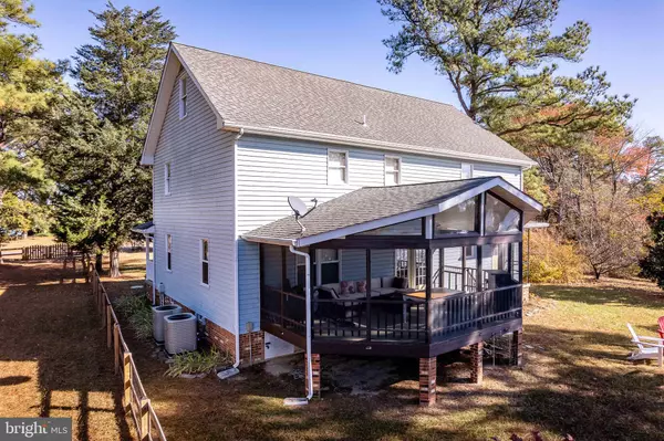 Montross, VA 22520,994 N GLEBE RD