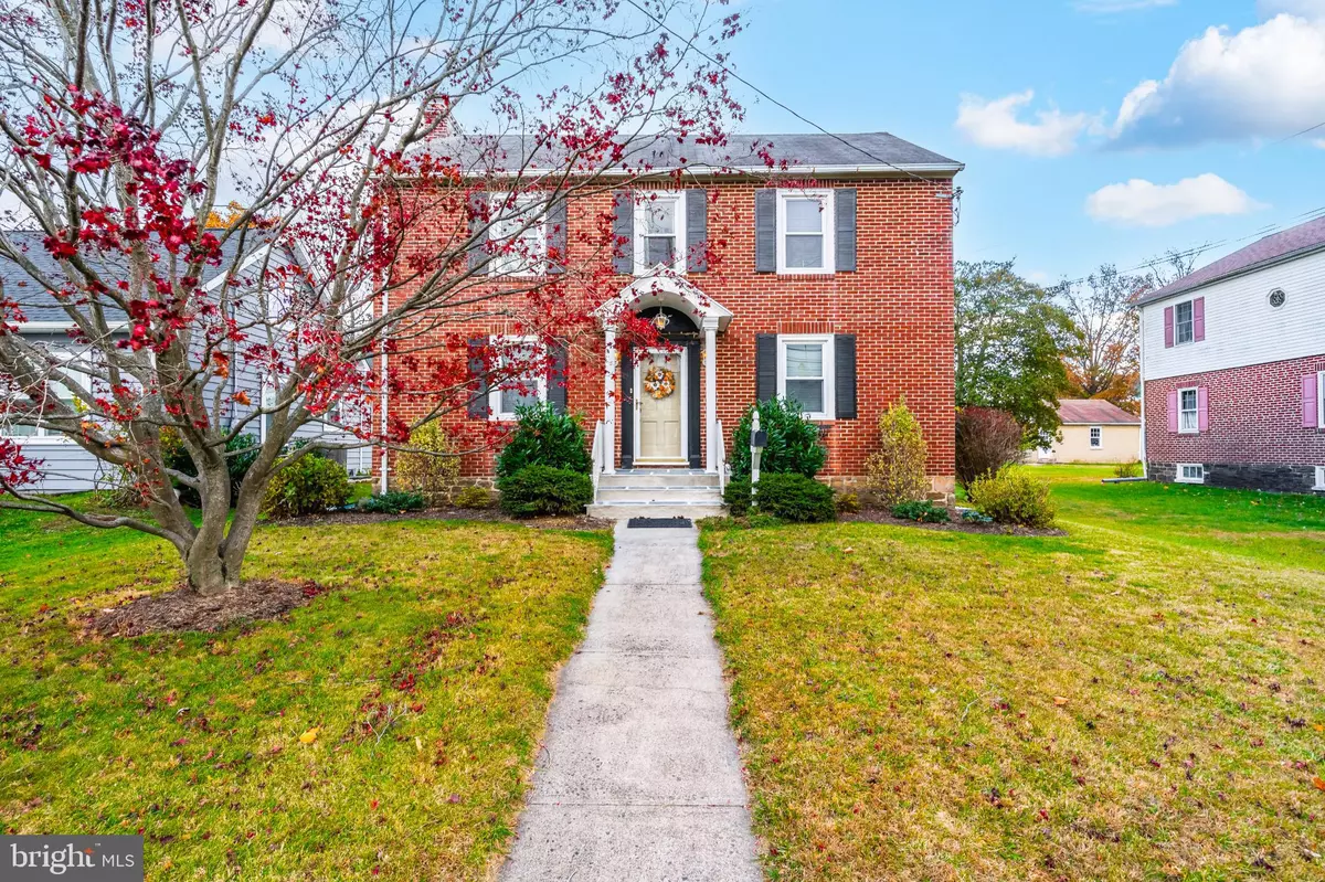 North Wales, PA 19454,405 W WALNUT ST