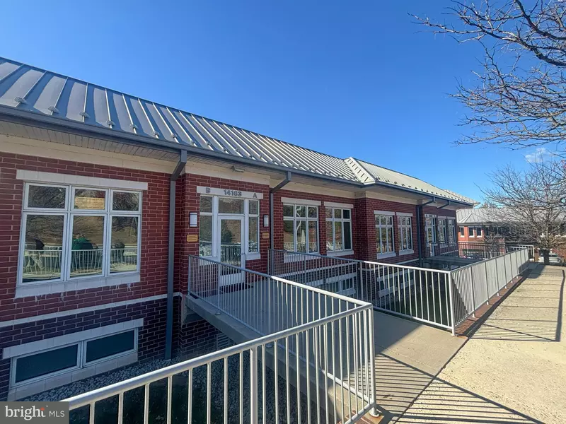 14163 ROBERT PARIS CT #A, Chantilly, VA 20151