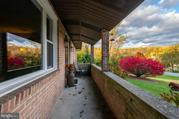 Fleetwood, PA 19522,10 DAISY LN