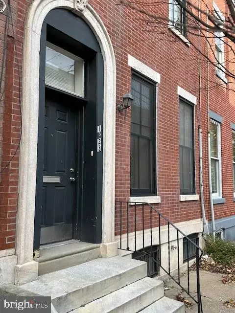 Philadelphia, PA 19130,1923 POPLAR ST