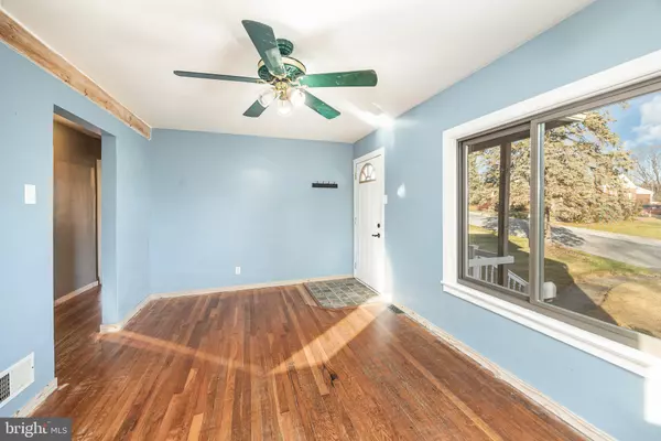 Harrisburg, PA 17111,6341 SOMERSET ST