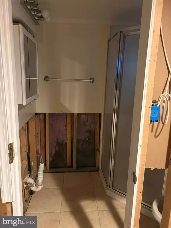 Washington, DC 20019,818 51ST ST NE