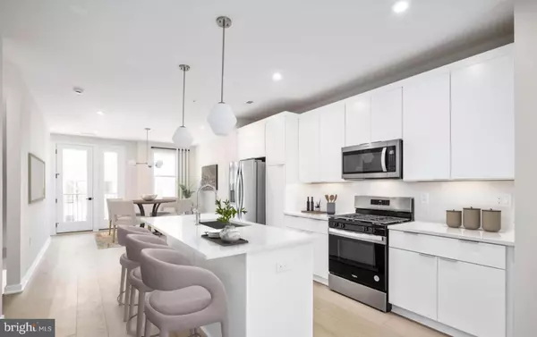 Chantilly, VA 20151,4768 SULLY POINT LN