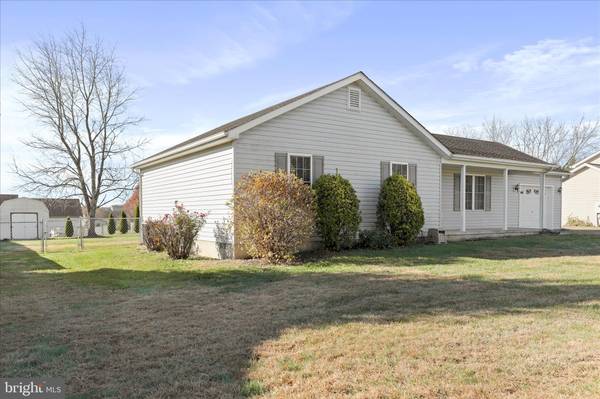 Bunker Hill, WV 25413,195 ISAAC DR