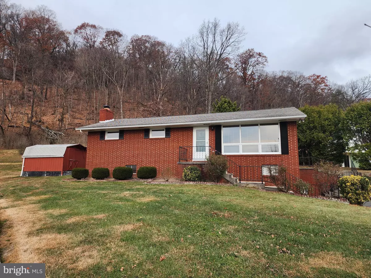 Ridgeley, WV 26753,157 SHADY LN