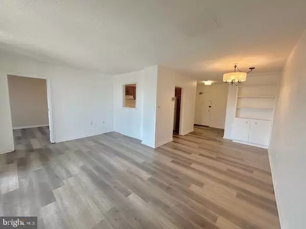 Chevy Chase, MD 20815,4242 EAST WEST HWY #307