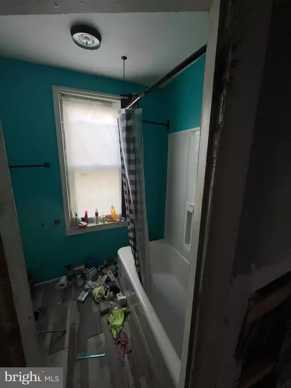 Philadelphia, PA 19133,Address not disclosed