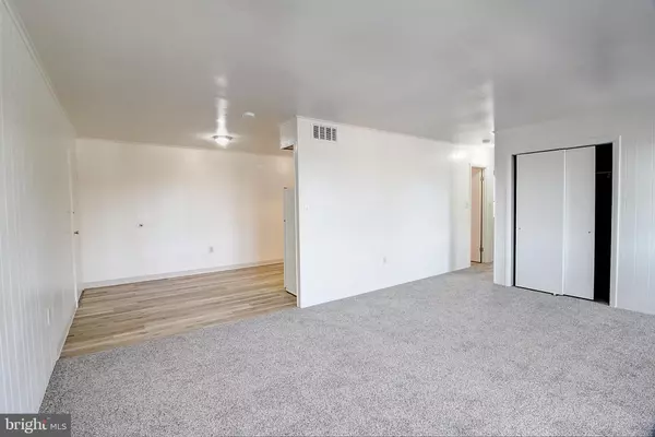 Emmitsburg, MD 21727,1 WELTY #301