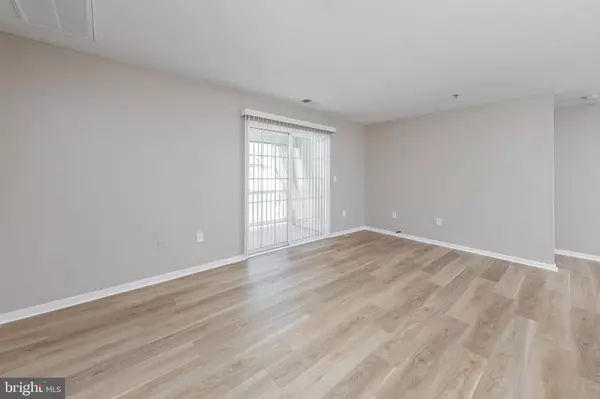 West Deptford, NJ 08086,117 LIONHEART LN