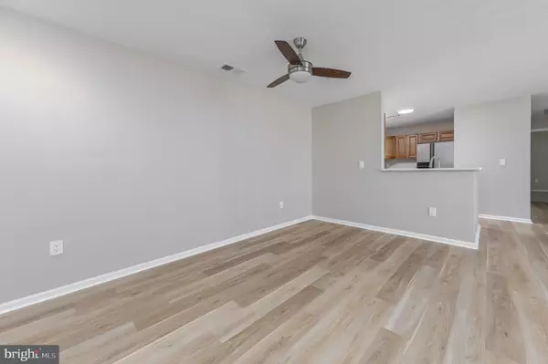 West Deptford, NJ 08086,117 LIONHEART LN