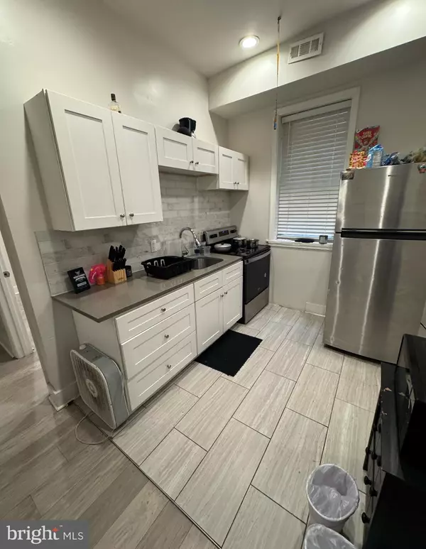 Philadelphia, PA 19121,1906 W DIAMOND ST #2