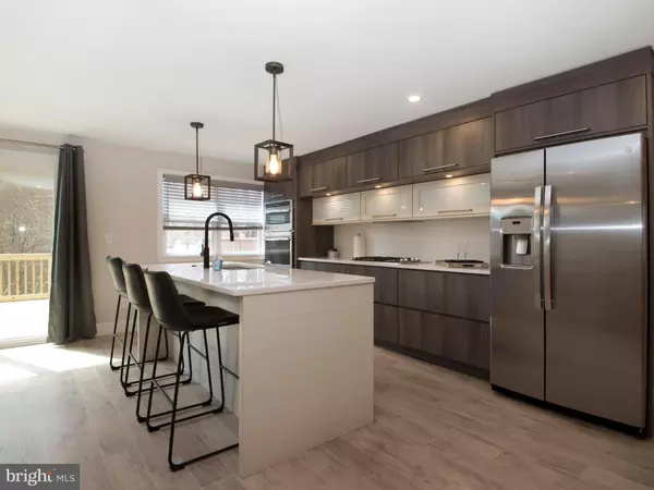 Philadelphia, PA 19123,522 PARRISH ST