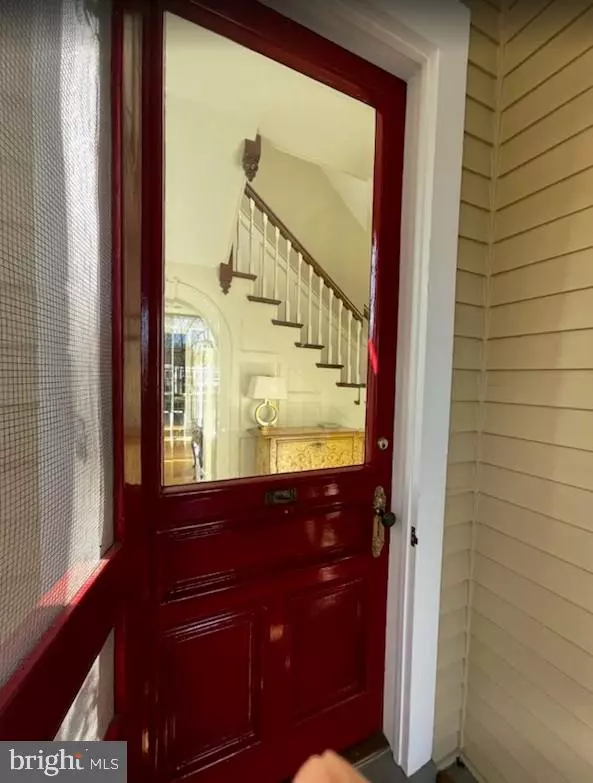 Kensington, MD 20895,10400 MONTGOMERY AVE