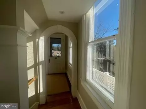 Kensington, MD 20895,10400 MONTGOMERY AVE